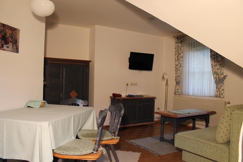 Haralds Ferienwohnungen Bad Kleinkirchheim Habitación foto
