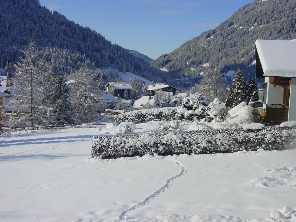 Haralds Ferienwohnungen Bad Kleinkirchheim Habitación foto