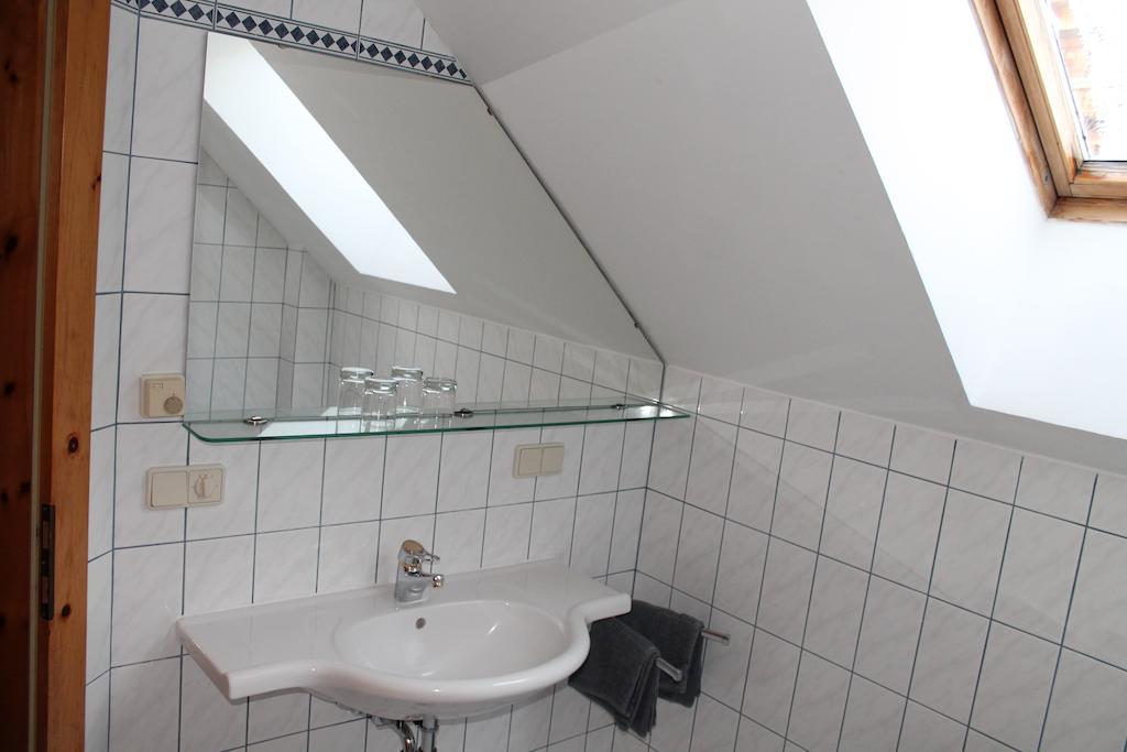 Haralds Ferienwohnungen Bad Kleinkirchheim Habitación foto