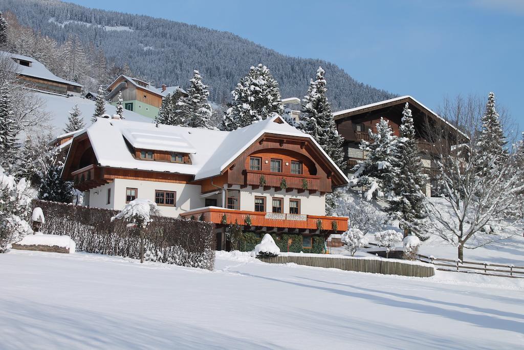 Haralds Ferienwohnungen Bad Kleinkirchheim Habitación foto