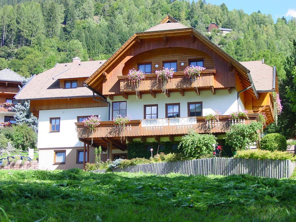 Haralds Ferienwohnungen Bad Kleinkirchheim Habitación foto